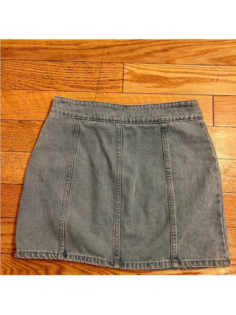 VICI Buckle Up western Denim Mini Skirt with belt - Washed Denim, M - Picture 4 of 8